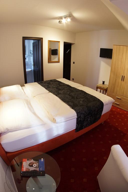 Hotel Zur Post Bernkastel-Kues Cameră foto